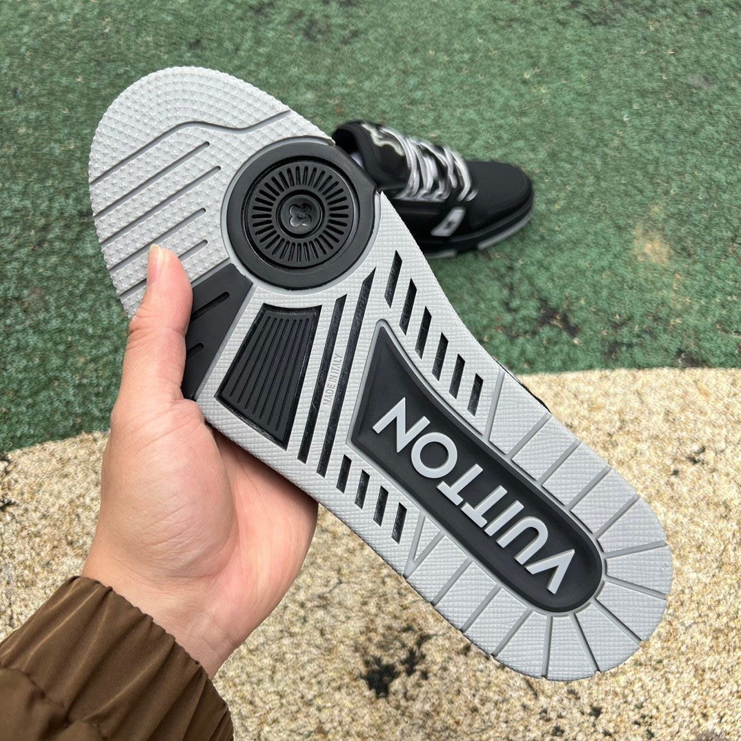 Louis Vuitton Tennis Sneakers