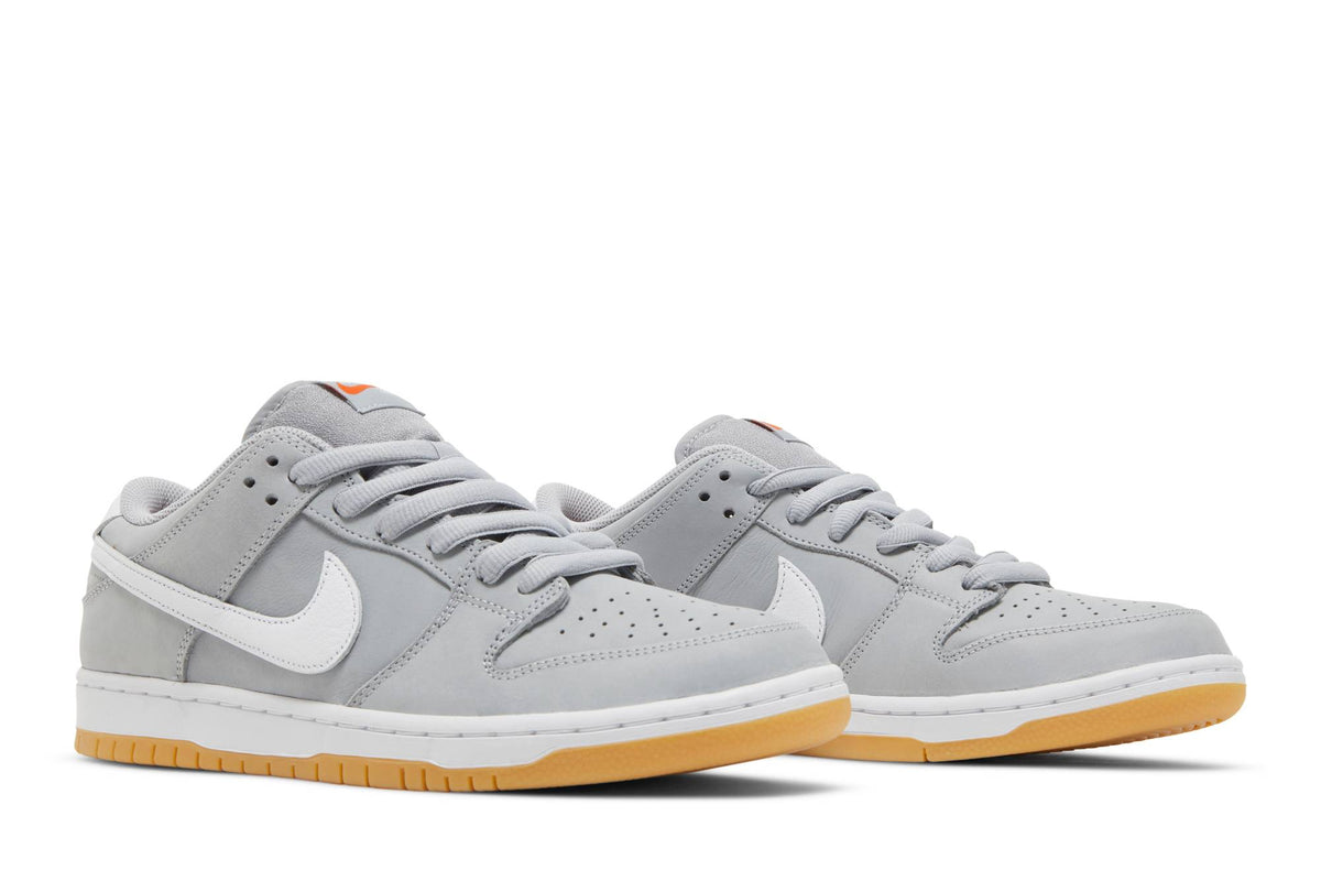 NIKE SB DUNK LOW ‘GREY GUM’